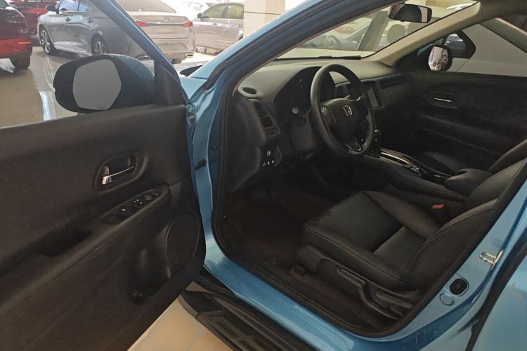 Used Honda Vezel 2020 1.5L CVT Elite Edition Driver Seat