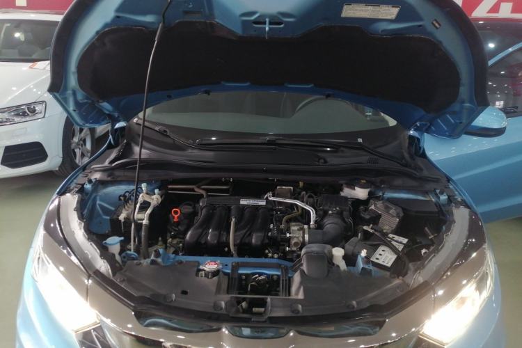 Used Honda Vezel 2020 1.5L CVT Pioneer Edition Engine Bay