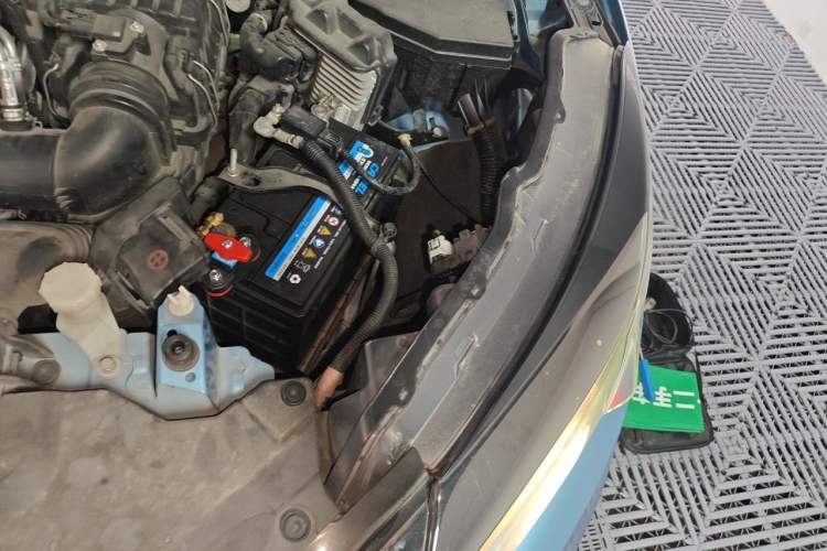 Used Honda Vezel 2020 1.5L CVT Elite Edition Engine Bay Left