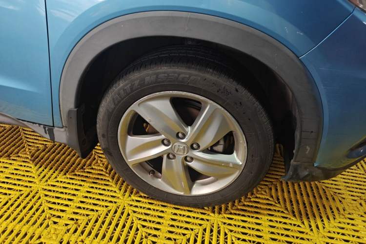 Used Honda Vezel 2020 1.5L CVT Elite Edition Exterior 2