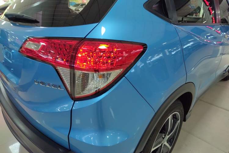 Used Honda Vezel 2020 1.5L CVT Pioneer Edition Exterior 3