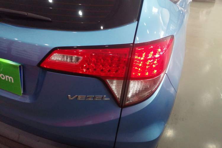 Used Honda Vezel 2020 1.5L CVT Pioneer Edition Exterior 6