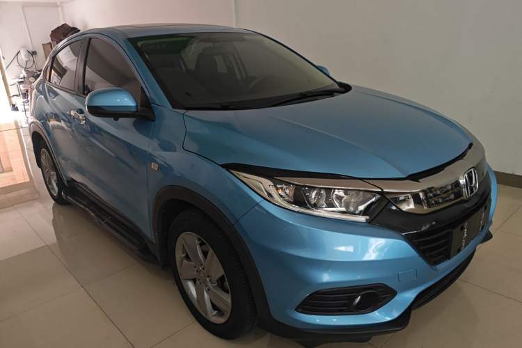 Used Honda Vezel 2020 1.5L CVT Elite Edition Front Right 45 Deg
