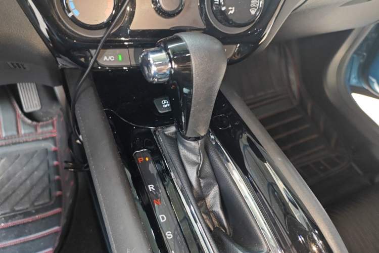 Used Honda Vezel 2020 1.5L CVT Pioneer Edition Gear Lever