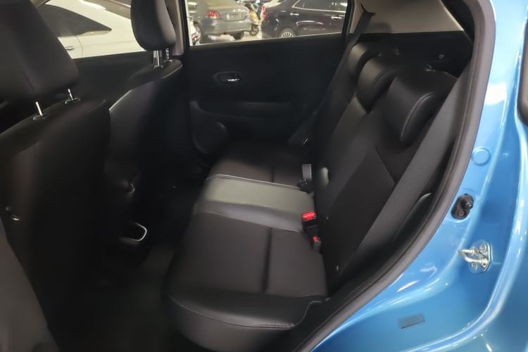 Used Honda Vezel 2020 1.5L CVT Pioneer Edition Interior 1