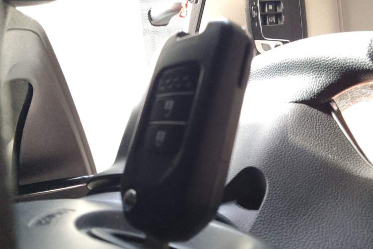 Used Honda Vezel 2020 1.5L CVT Pioneer Edition Interior 1