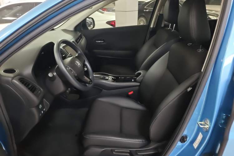 Used Honda Vezel 2020 1.5L CVT Pioneer Edition Interior 2