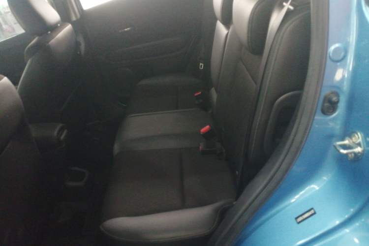 Used Honda Vezel 2020 1.5L CVT Pioneer Edition Interior 4