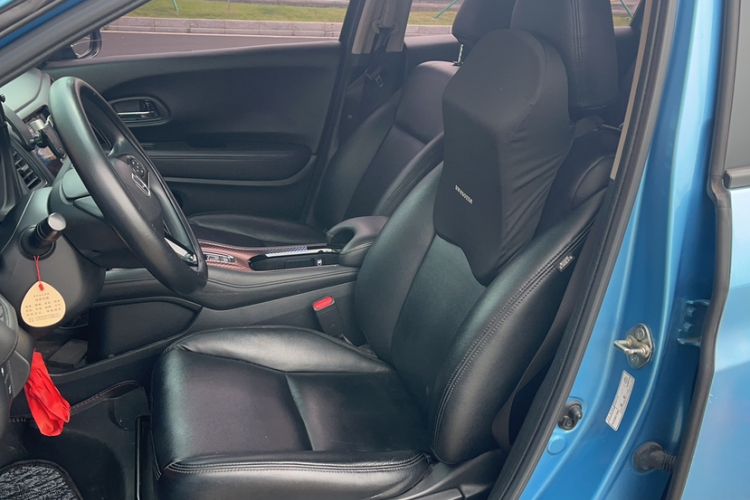 Used Honda Vezel 2020 1.5L CVT Elite Edition Left Front Seat