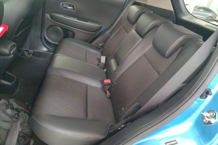 Used Honda Vezel 2020 1.5L CVT Pioneer Edition Left Rear Seat