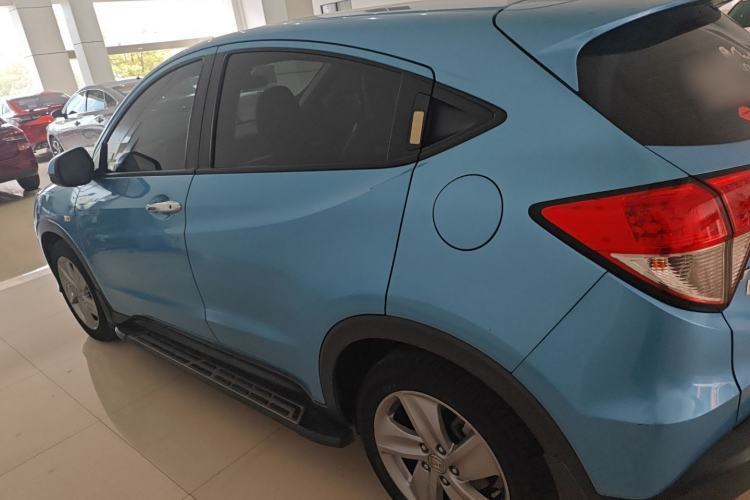 Used Honda Vezel 2020 1.5L CVT Elite Edition Left Side