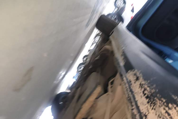 Used Honda Vezel 2020 1.5L CVT Pioneer Edition Left Side Sill