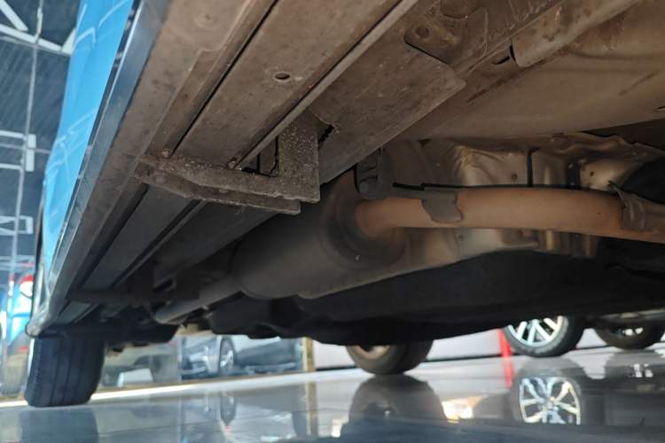 Used Honda Vezel 2020 1.5L CVT Elite Edition Right Side Sill