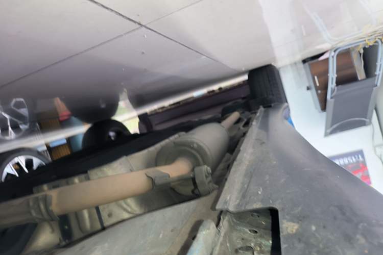 Used Honda Vezel 2020 1.5L CVT Luxury Edition Right Side Sill