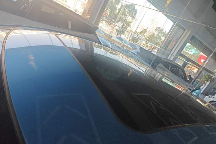 Used Honda Vezel 2020 1.5L CVT Elite Edition Roof