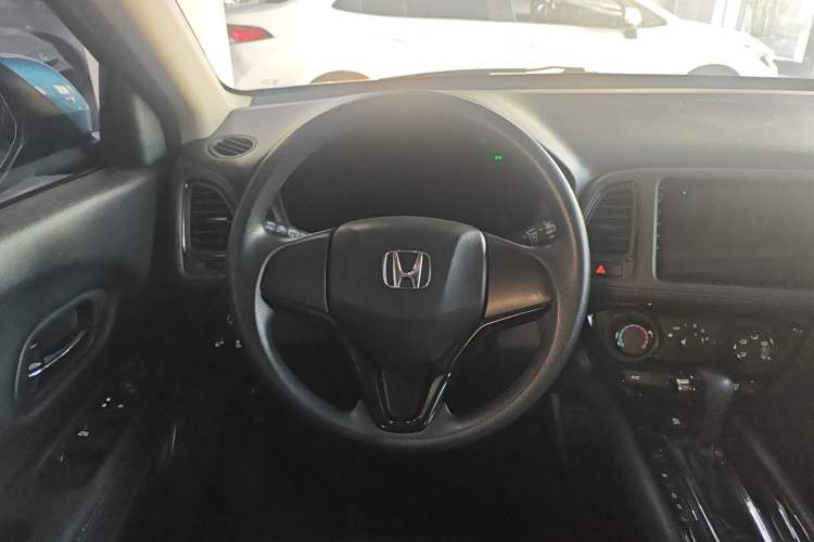 Used Honda Vezel 2020 1.5L CVT Elite Edition Steering Wheel