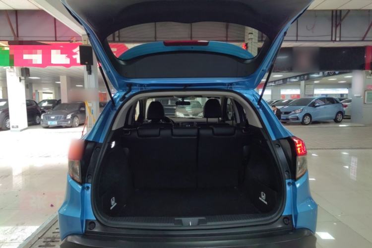 Used Honda Vezel 2020 1.5L CVT Pioneer Edition Trunk