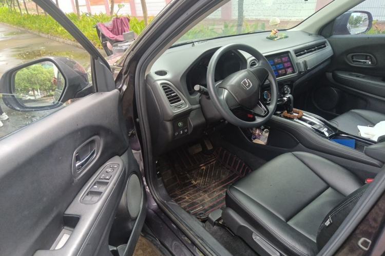 Used Honda Vezel 2020 1.5L CVT Elite Edition Driver Seat