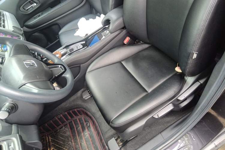 Used Honda Vezel 2020 1.5L CVT Elite Edition Left Front Seat
