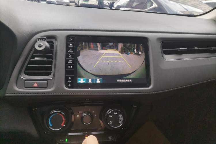 Used Honda Vezel 2020 1.5L CVT Pioneer Edition Audio And AC Panel