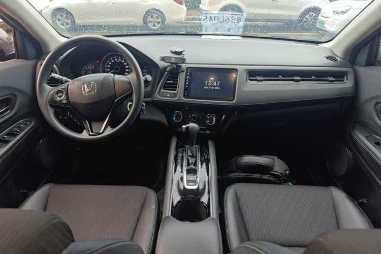 Used Honda Vezel 2020 1.5L CVT Pioneer Edition Center Console