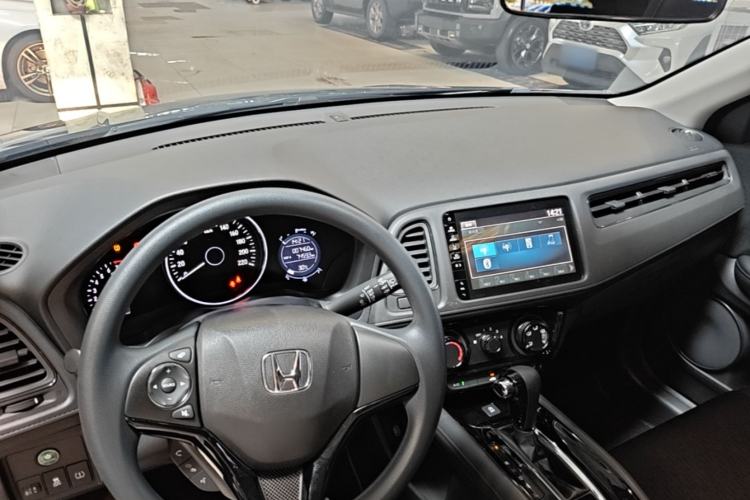 Used Honda Vezel 2020 1.5L CVT Pioneer Edition Center Console