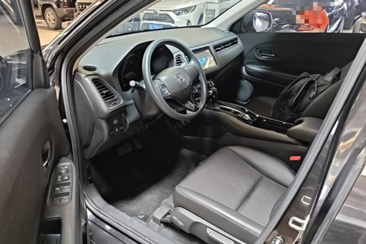 Used Honda Vezel 2020 1.5L CVT Pioneer Edition Driver Seat
