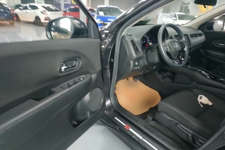 Used Honda Vezel 2020 220 TURBO CVT Elite Edition Driver Seat