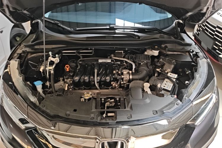 Used Honda Vezel 2020 1.5L CVT Pioneer Edition Engine Bay
