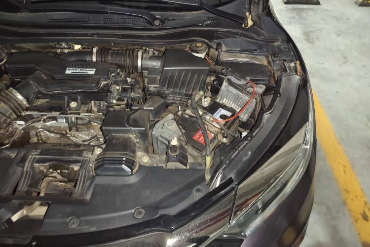 Used Honda Vezel 2020 220 TURBO CVT Luxury Edition Engine Bay Left