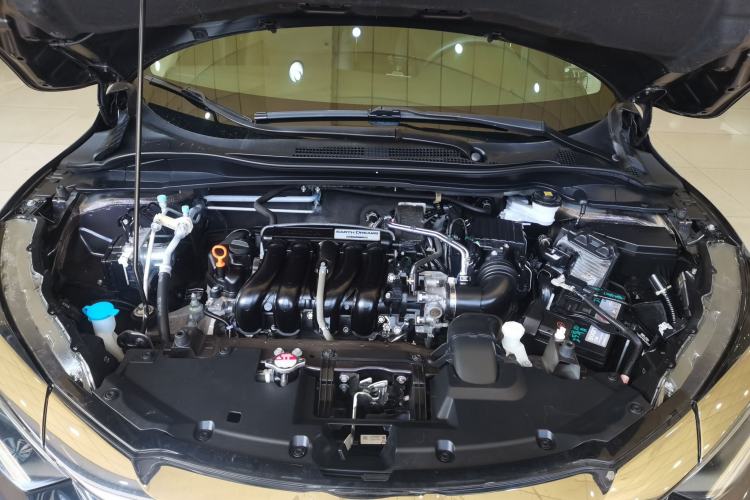 Used Honda Vezel 2020 1.5L CVT Pioneer Edition Engine Bay