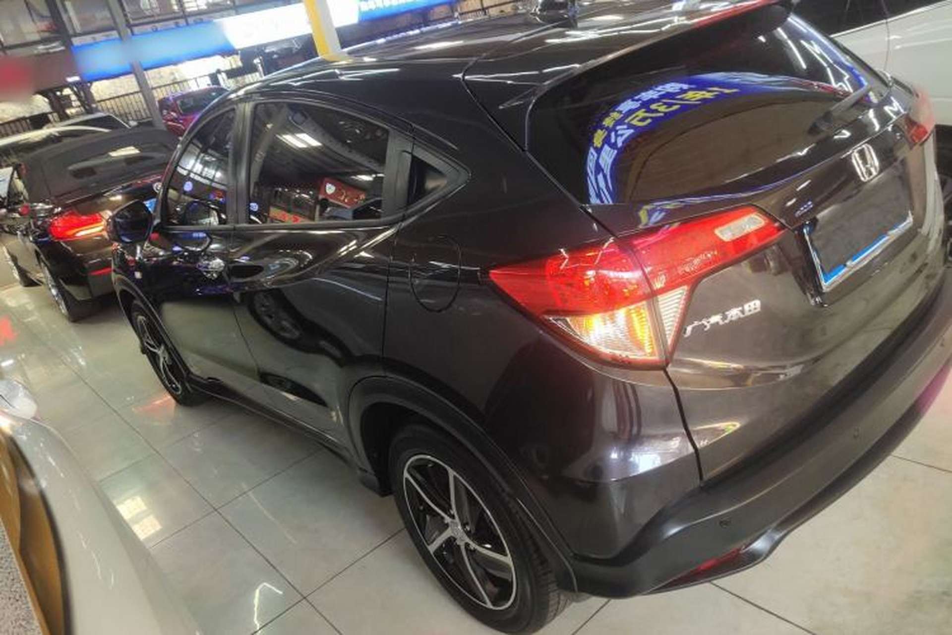 Used Honda Vezel 2020 1.5L CVT Pioneer Edition Exterior 3