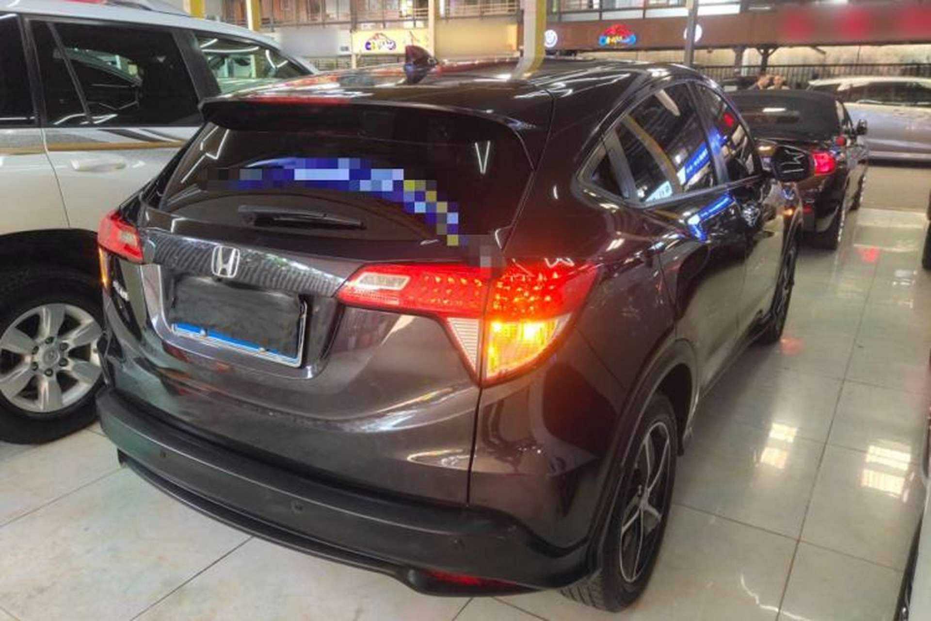 Used Honda Vezel 2020 1.5L CVT Pioneer Edition Exterior 5