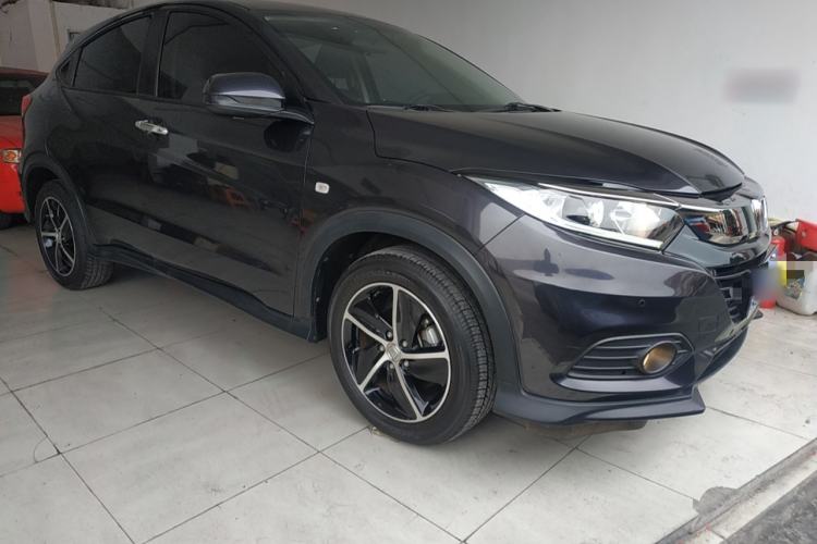 Used Honda Vezel 2020 1.5L CVT Pioneer Edition Front Right 45 Deg