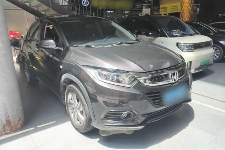 Used Honda Vezel 2020 1.5L CVT Elite Edition Front Right 45 Deg