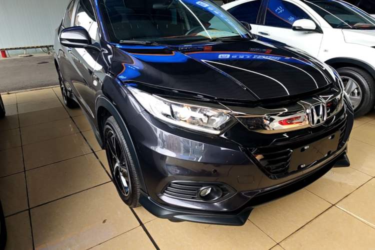 Used Honda Vezel 2020 1.5L CVT Pioneer Edition Front Right 45 Deg
