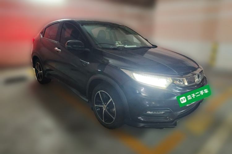 Used Honda Vezel 2020 220 TURBO CVT Luxury Edition Front Right 45 Deg