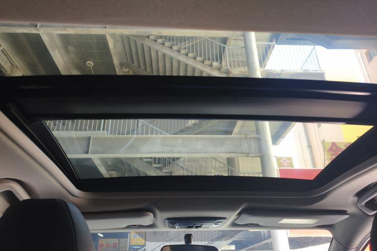 Used Honda Vezel 2020 1.5L CVT Elite Edition Headliner