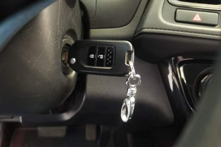 Used Honda Vezel 2020 1.5L CVT Pioneer Edition Interior 1