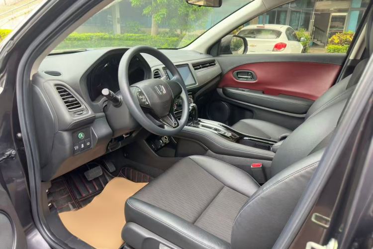 Used Honda Vezel 2020 1.5L CVT Pioneer Edition Interior 2