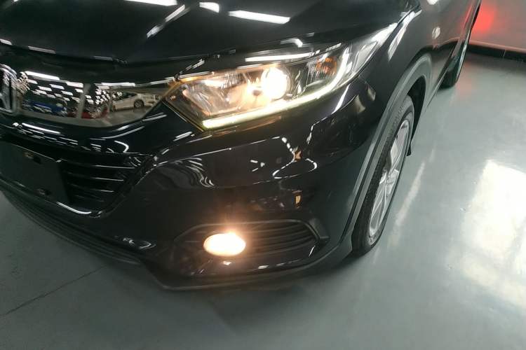 Used Honda Vezel 2020 220 TURBO CVT Elite Edition Left Front Headlight
