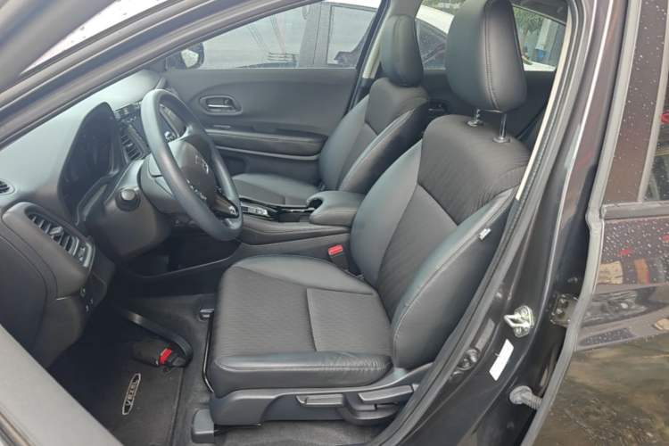 Used Honda Vezel 2020 1.5L CVT Pioneer Edition Left Front Seat