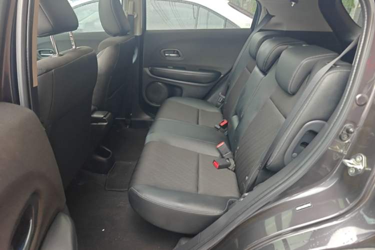 Used Honda Vezel 2020 1.5L CVT Pioneer Edition Left Rear Seat