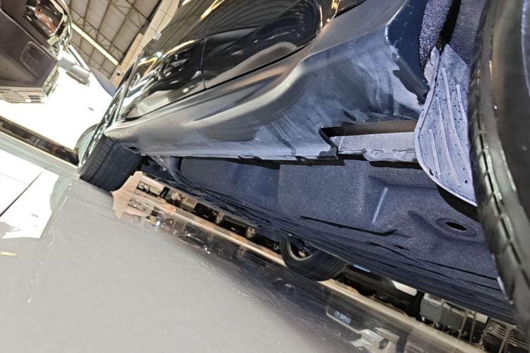 Used Honda Vezel 2020 1.5L CVT Pioneer Edition Left Side Sill