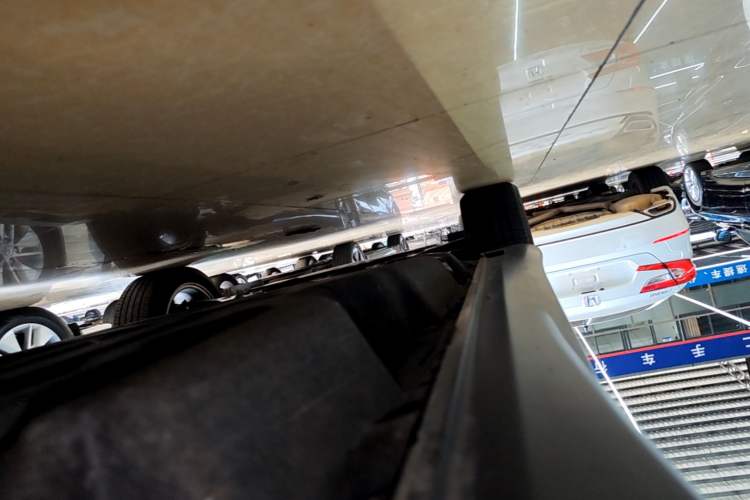 Used Honda Vezel 2020 1.5L CVT Pioneer Edition Left Side Sill