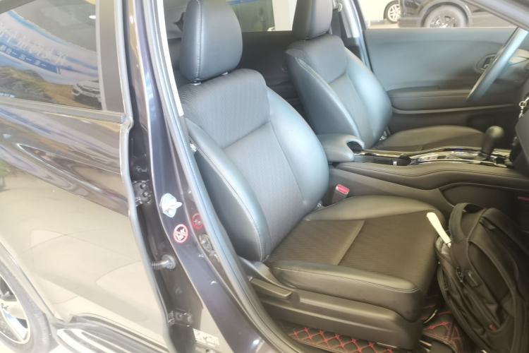 Used Honda Vezel 2020 1.5L CVT Pioneer Edition Right Front Seat