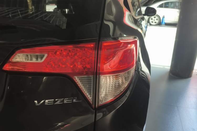 Used Honda Vezel 2020 1.5L CVT Elite Edition Right Rear Taillight
