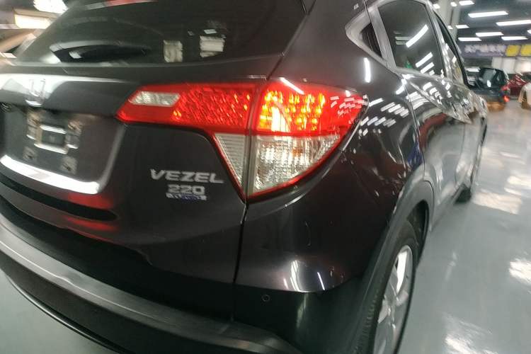 Used Honda Vezel 2020 220 TURBO CVT Elite Edition Right Rear Taillight