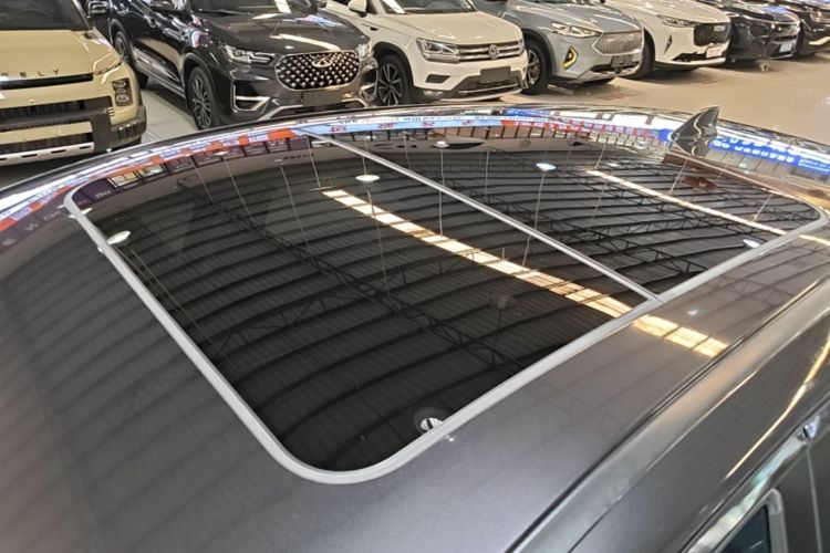 Used Honda Vezel 2020 1.5L CVT Pioneer Edition Roof