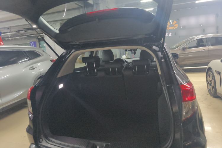 Used Honda Vezel 2020 1.5L CVT Pioneer Edition Trunk